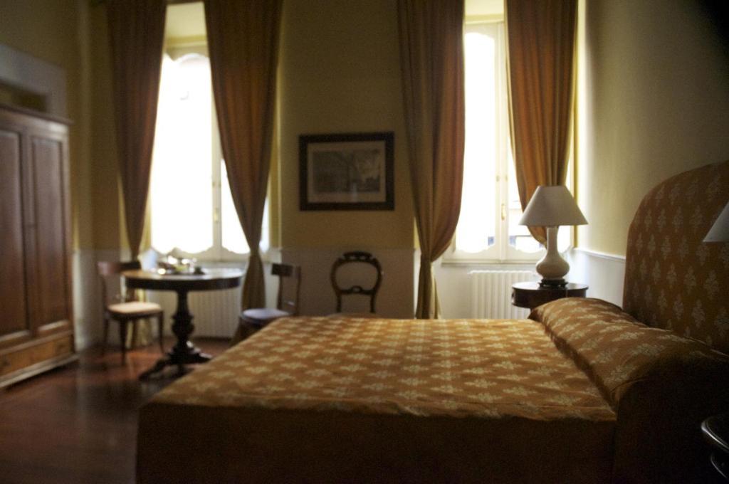 ローマ ルレ テアトロ アルジェンティーナ Bed & Breakfast 部屋 写真