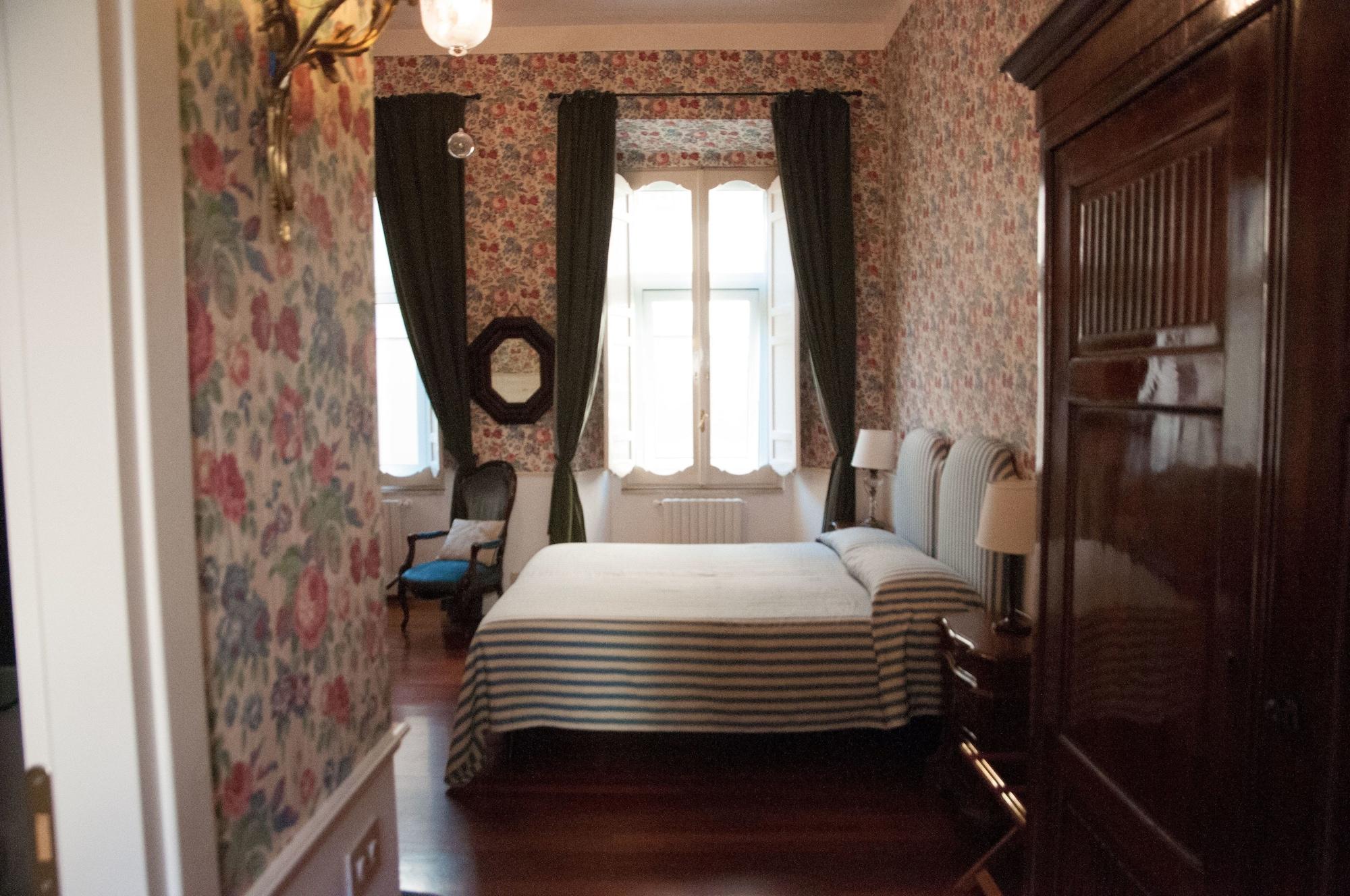 ローマ ルレ テアトロ アルジェンティーナ Bed & Breakfast エクステリア 写真
